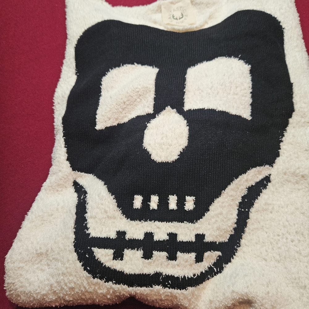 Black and White Skull Sweater